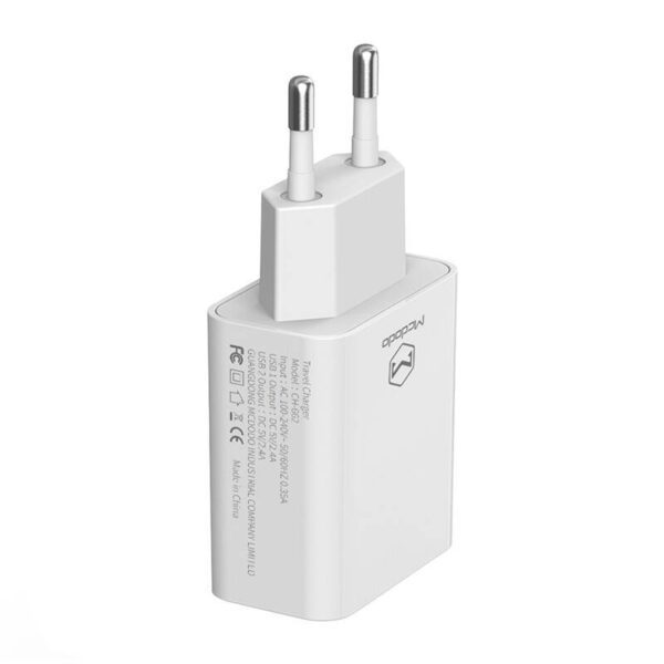Dual USB charger Mcdodo CH-6720 (EU) Lightning 1m Travel set (white) - Image 3