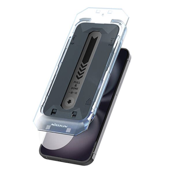 Nillkin Guardian iPhone 16 tempered glass - Image 4