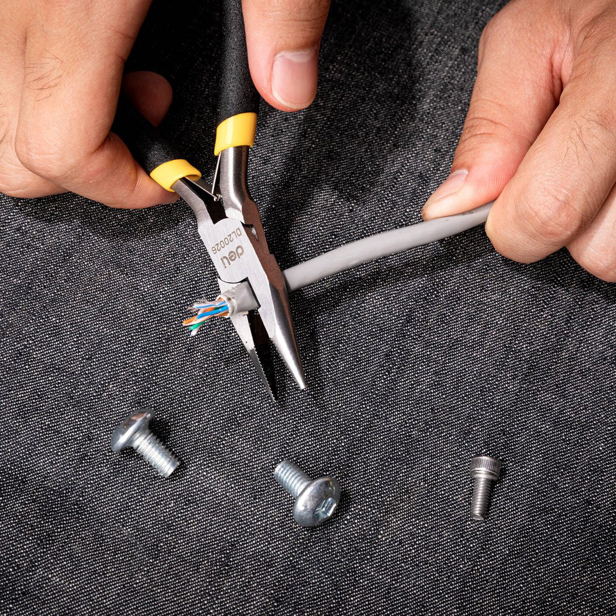 Mini Pliers 5" Deli Tools EDL20026 (yellow) - Image 6